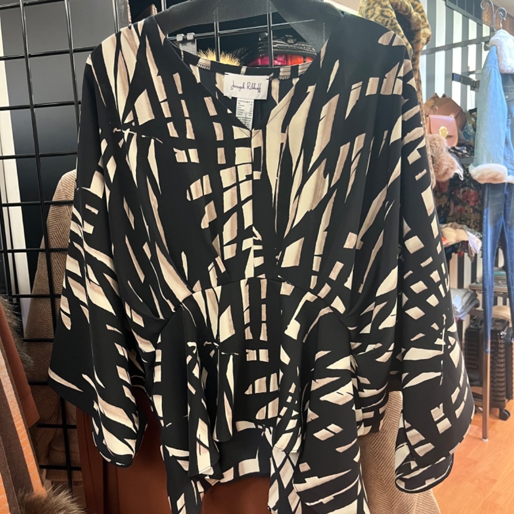 Joseph Ribkoff Tropical Peplum Top